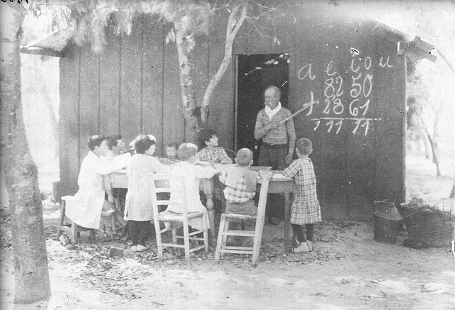 Recuerdos de Pandora. Tomada en 1890. Escuela rural